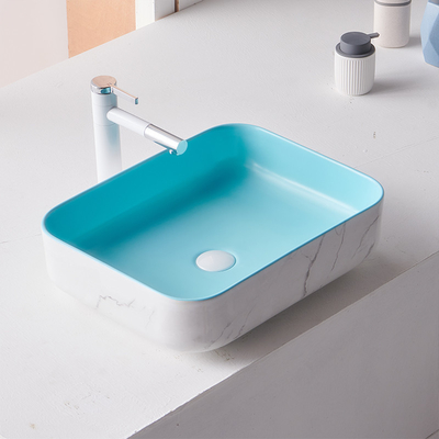 Bacino sanitario degli articoli del controsoffitto