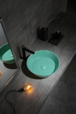 L'arte ceramica 9L sopra il contro lavandino Mutil colora i bacini su ordine