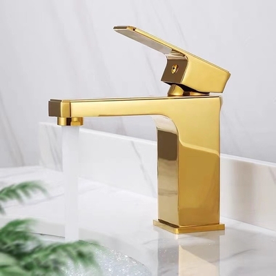 Singolo rubinetto lucidato del lavabo della maniglia del rubinetto sanitario d'ottone dorato degli articoli