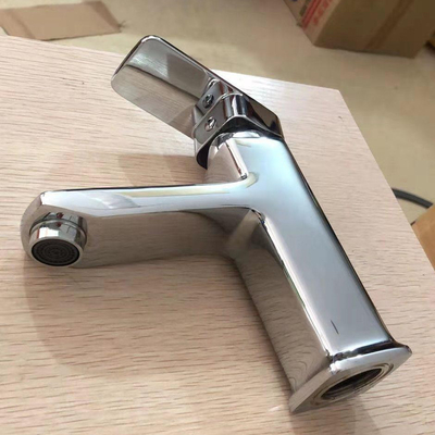La piattaforma sanitaria del rubinetto degli articoli di SS304 162*53*159mm ha montato la singola maniglia