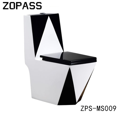 Toilette di un pezzo rossa di Siphonic dell'oro